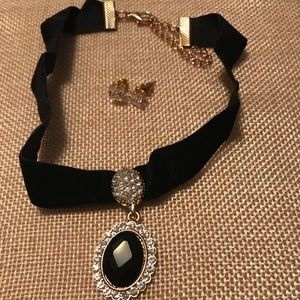 Elegant black velvet gold cameo choker necklace